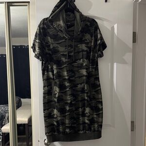 Camouflage Hooded Top